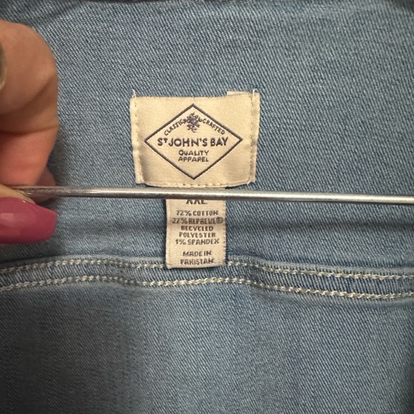 St. Johns Bay Denim Jacket Jean Jacket With Stretch Med/Dk Blue Wash Sz XXL 2x - Picture 3 of 7
